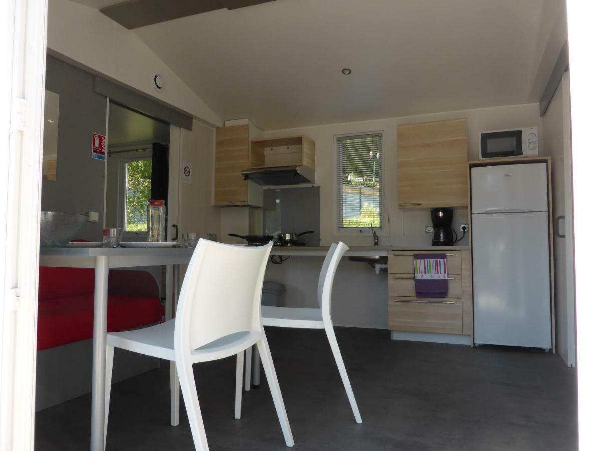 Camping Lou Gourdan Hotel พูเจต-เทนิแยร์ ภายนอก รูปภาพ